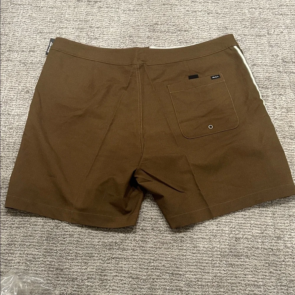 RVCA Sunset Trunk Brown Shorts with Cream Accents 38 17”